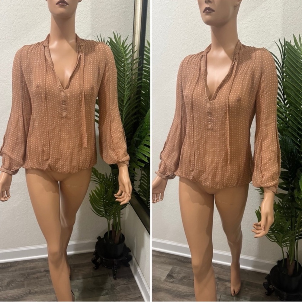Adele Fado polka dot nude blouse IT40